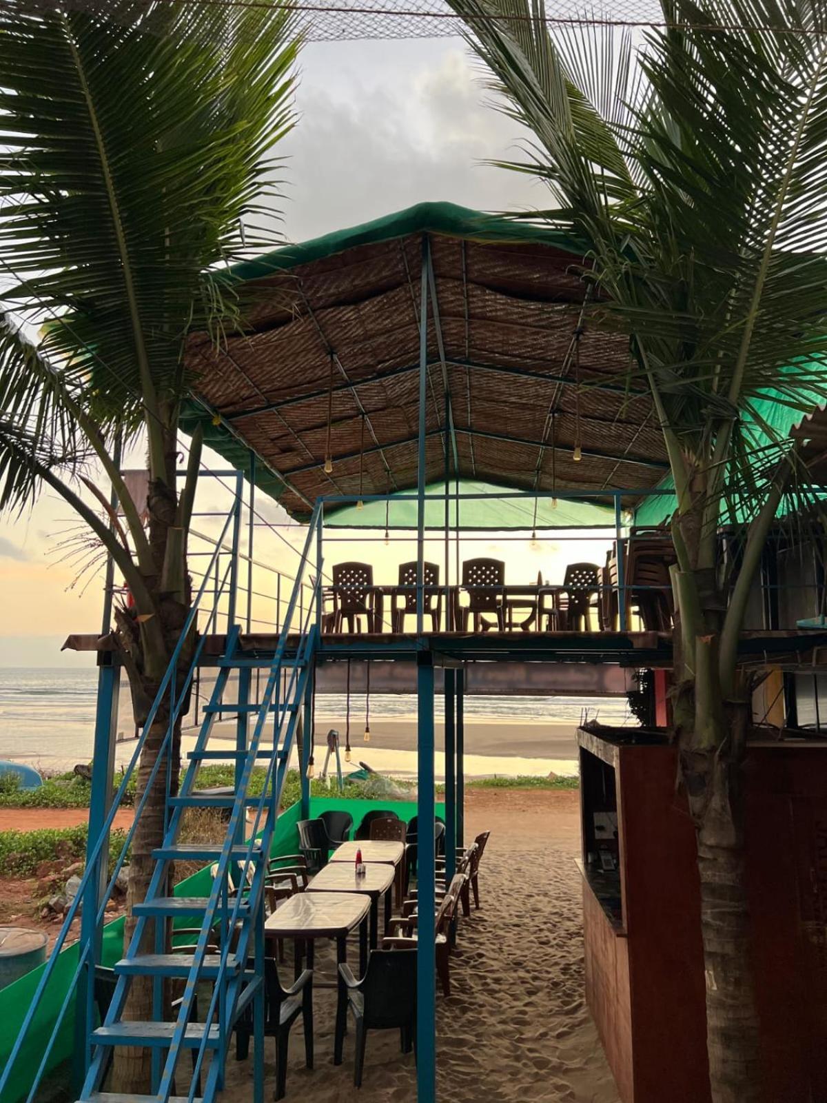 Golden Sky Hotel Gokarna  Luaran gambar