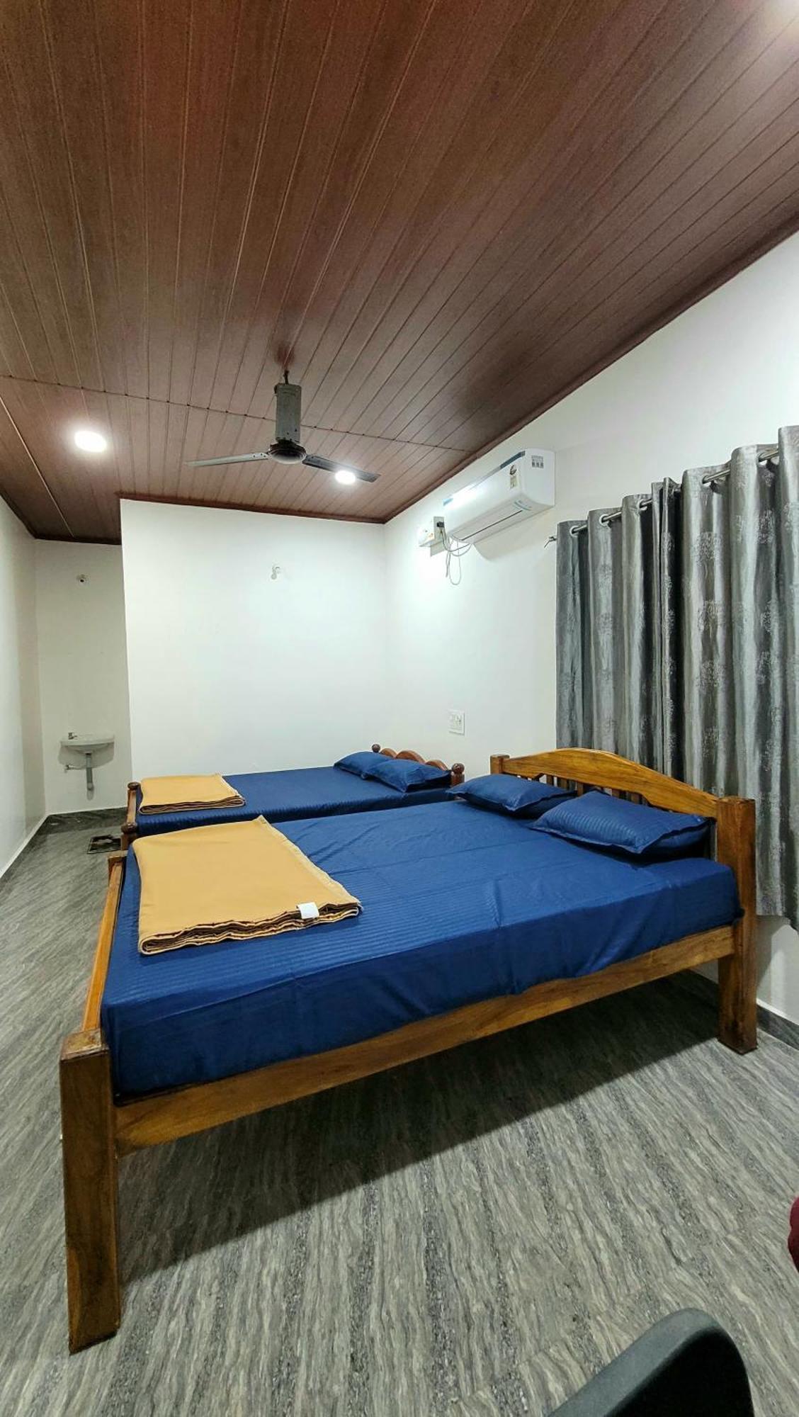 Golden Sky Hotel Gokarna  Luaran gambar